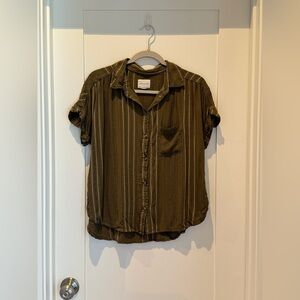 Army Green American Eagle Collared Short Sleeve Button Up